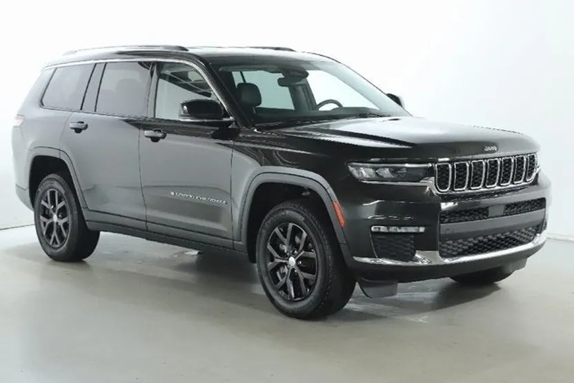 2023 Jeep Grand Cherokee Limited photo 1