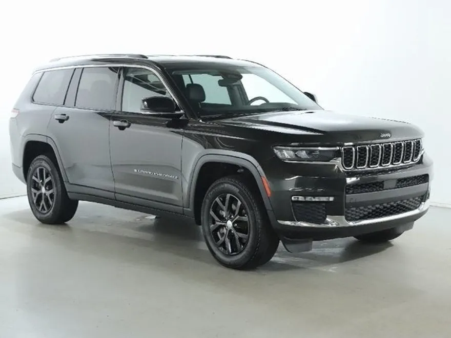 2023 Jeep Grand Cherokee Limited photo 1