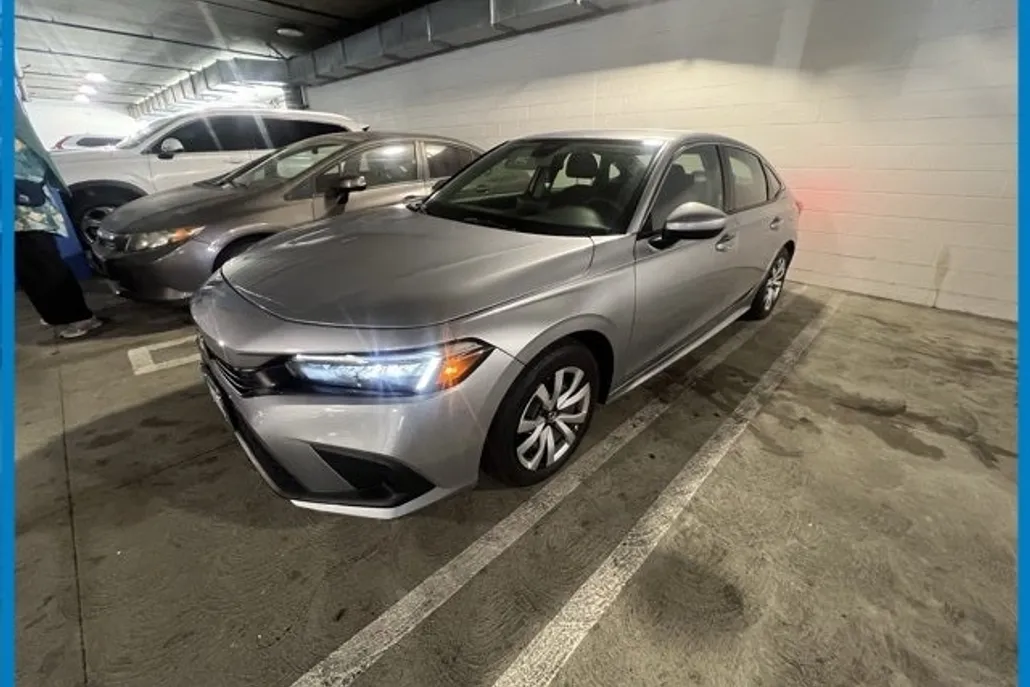 2023 Honda Civic LX photo 1