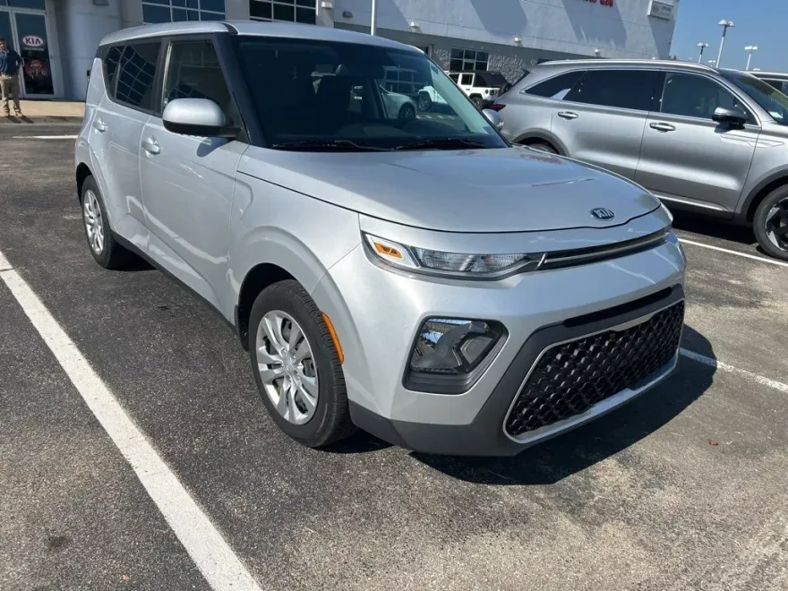 2021 Kia Soul LX photo 1