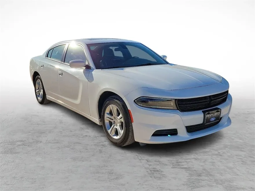 2022 Dodge Charger SXT photo 1