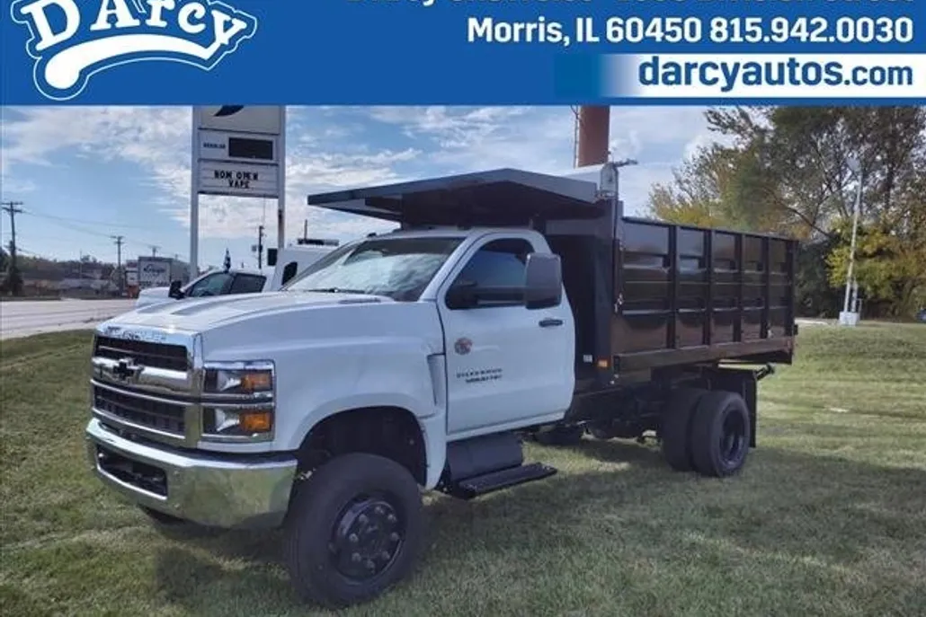 2024 Chevrolet Silverado 5500HD Work Truck photo 1