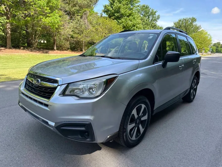 2017 Subaru Forester 2.5i photo 1