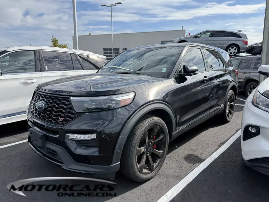 2021 Ford Explorer ST photo 1