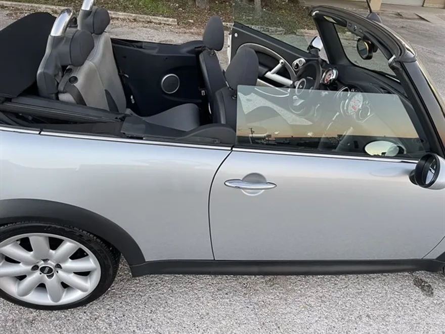 2006 Mini Cooper S photo 1