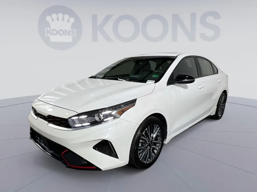 2024 Kia Forte GT-Line photo 1