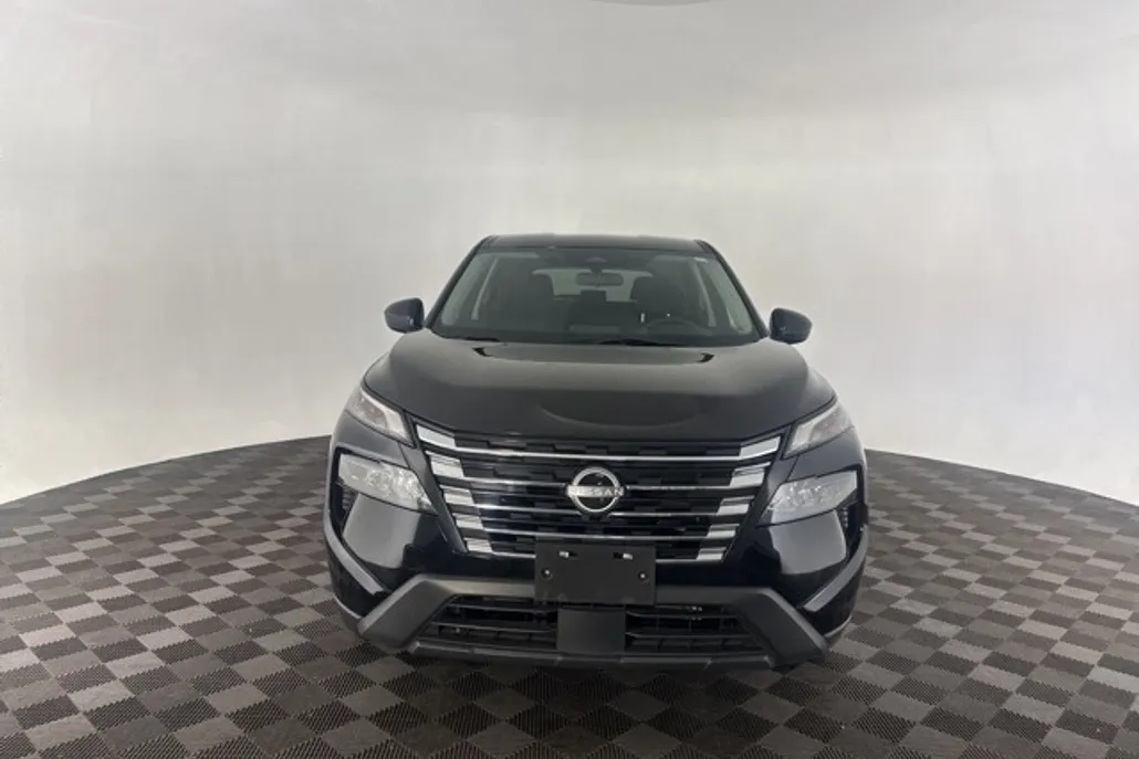 2024 Nissan Rogue SV photo 1