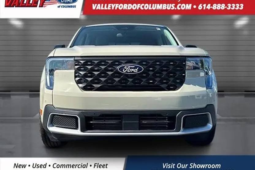 2025 Ford Maverick Lariat photo 1