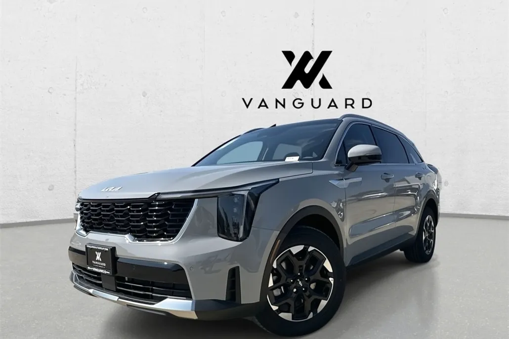2025 Kia Sorento S photo 1