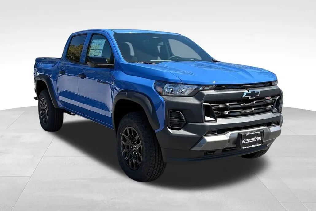 2026 Chevrolet Colorado Trail Boss photo 1