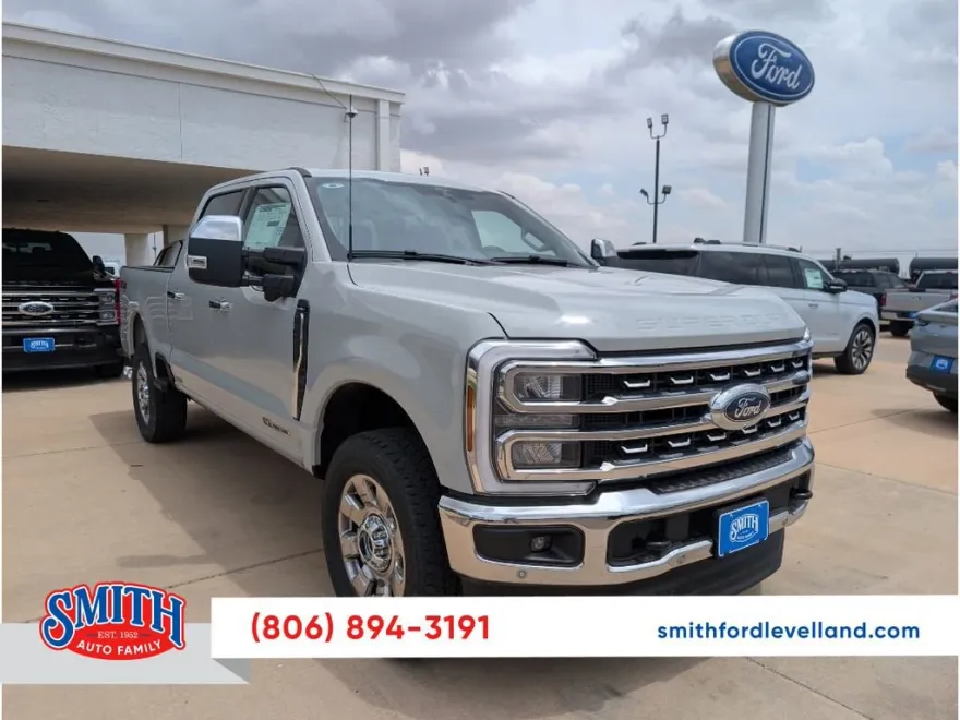 2025 Ford F-250 Lariat photo 1
