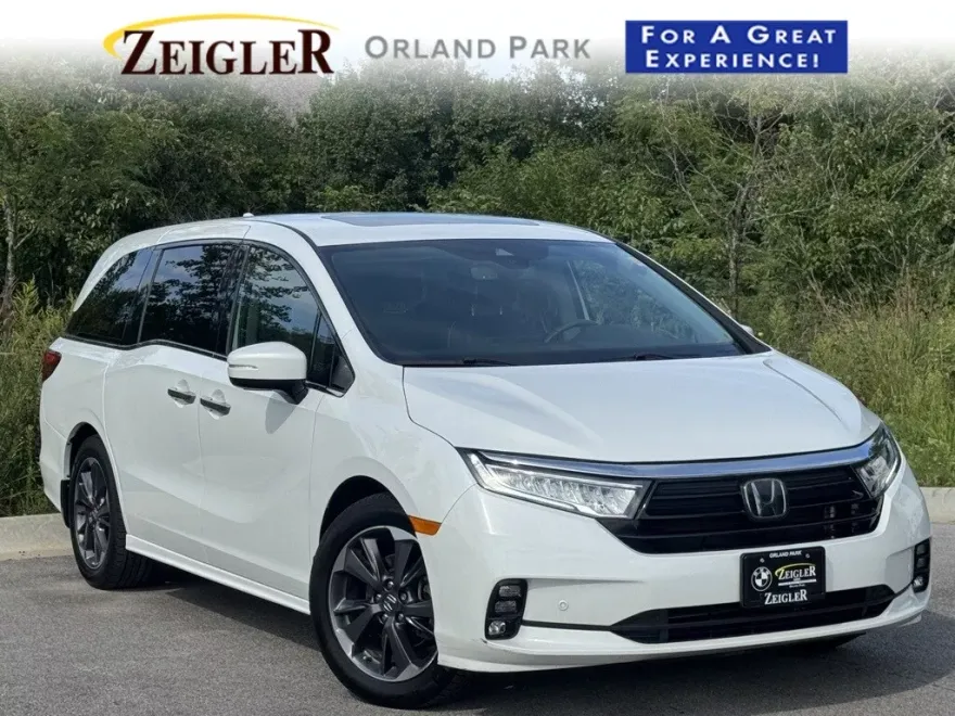 2022 Honda Odyssey Elite photo 1