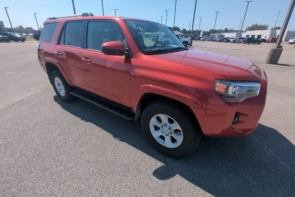 2024 Toyota 4Runner SR5 photo 1