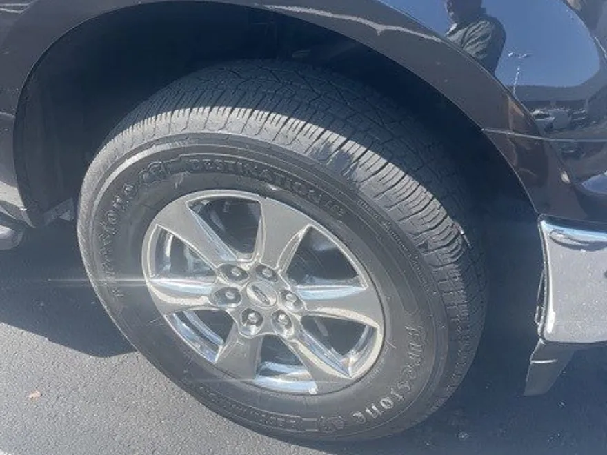 2020 Ford F-150 XLT photo 1