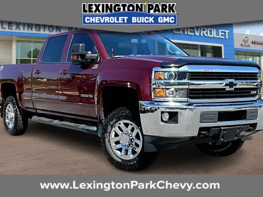 2016 Chevrolet Silverado 3500HD LT photo 1