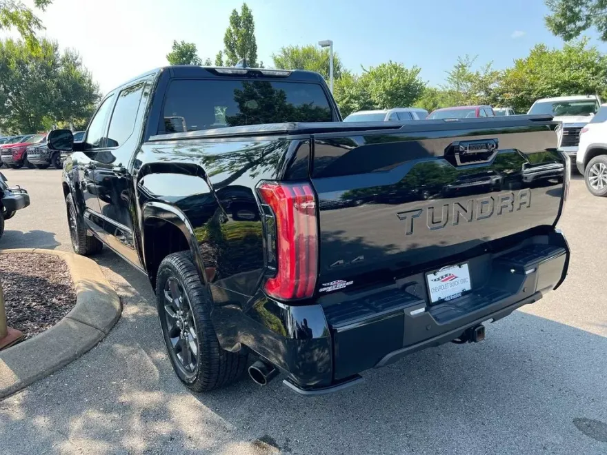 2023 Toyota Tundra Platinum photo 1