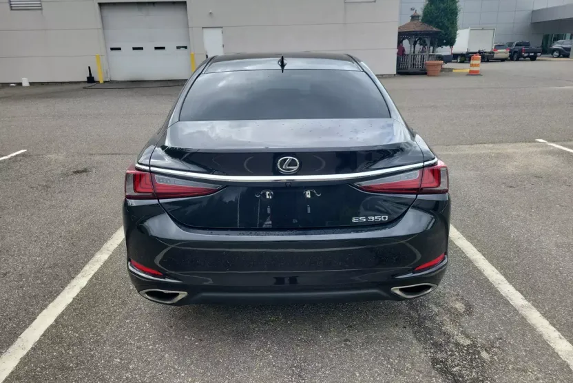2023 Lexus ES 350 photo 1
