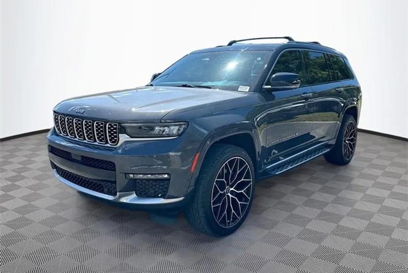 2023 Jeep Grand Cherokee L Summit photo 1