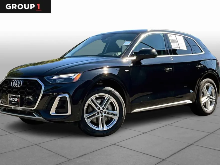 2025 Audi Q5 S line Premium photo 1