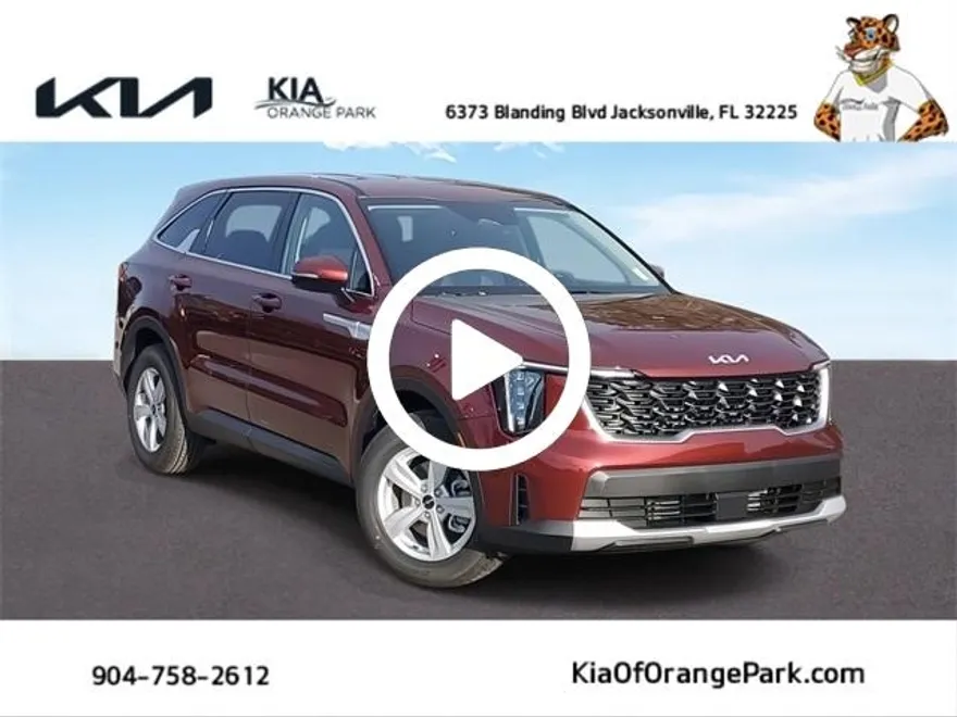 2025 Kia Sorento LX photo 1