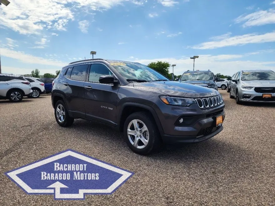 2024 Jeep Compass Latitude photo 1