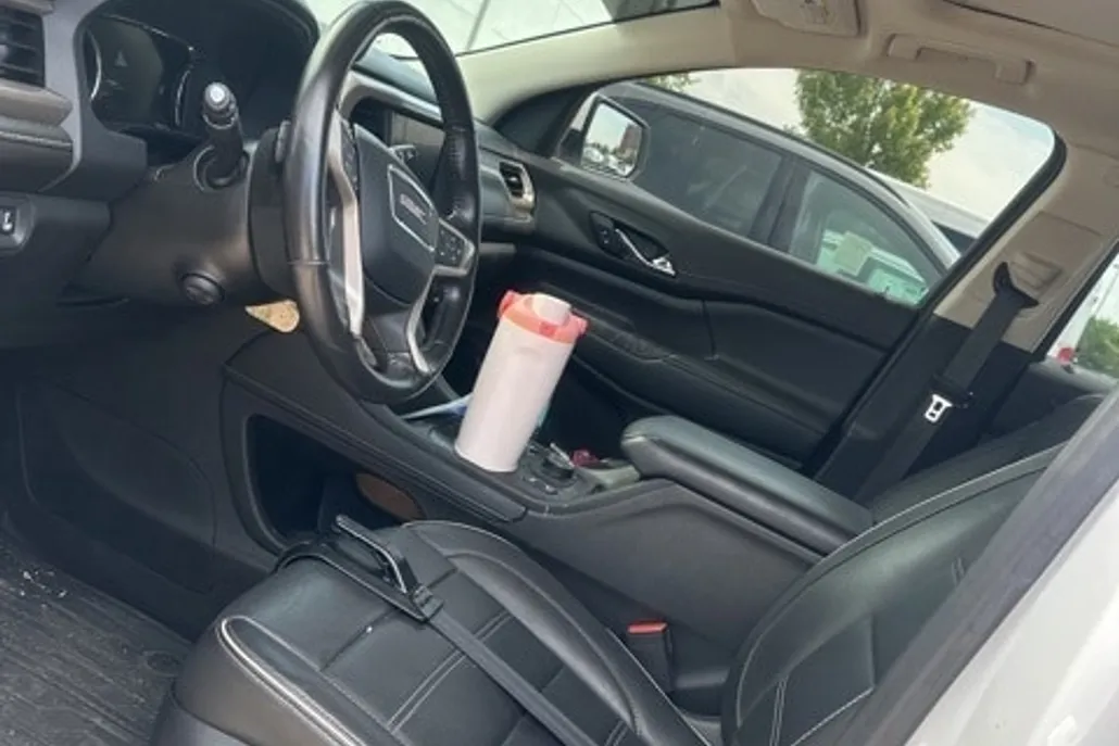 2020 Gmc Acadia Denali photo 1