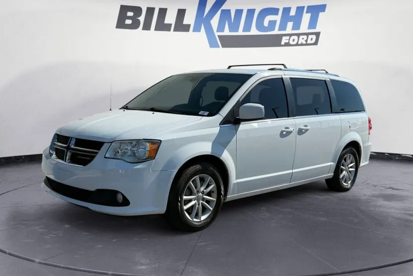 2020 Dodge Grand Caravan SXT photo 1