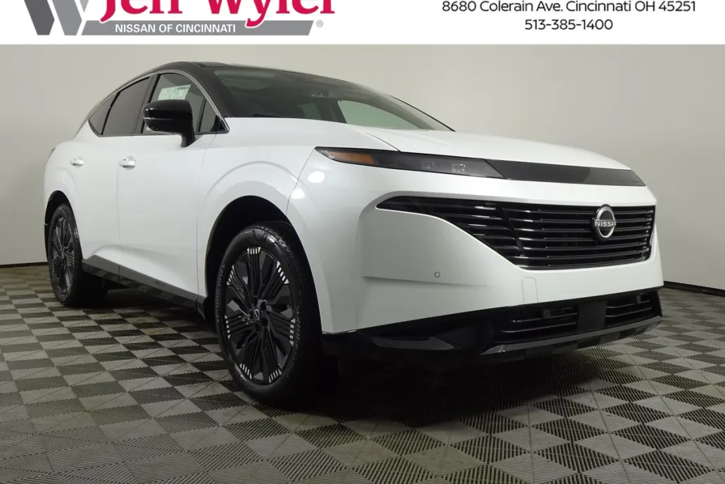 2025 Nissan Murano Platinum photo 1