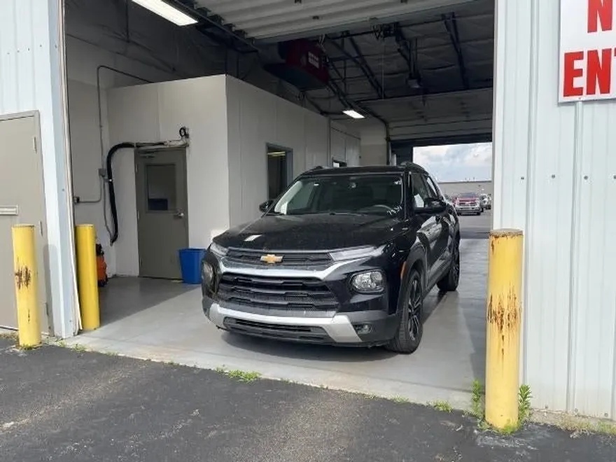 2023 Chevrolet Trailblazer LT photo 1