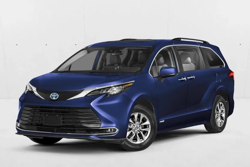 2025 Toyota Sienna XLE photo 1
