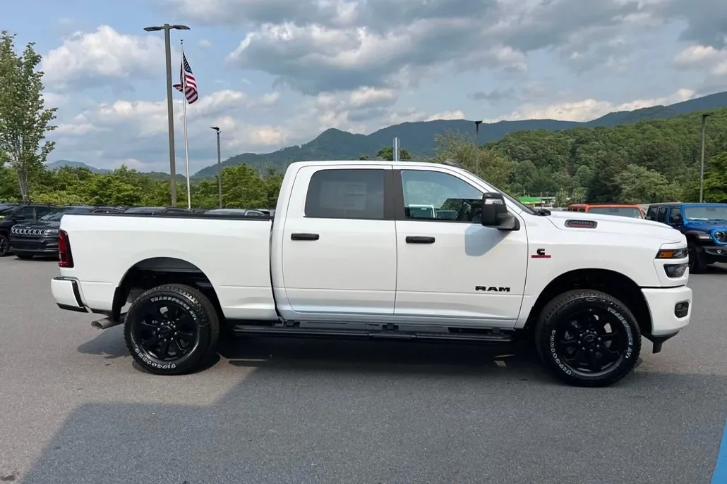 2025 Ram 2500 Big Horn photo 1