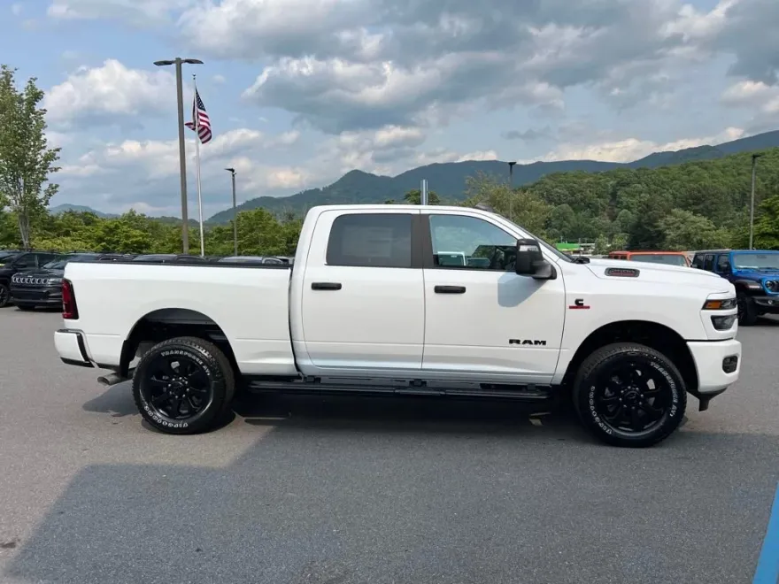 2025 Ram 2500 Big Horn photo 1