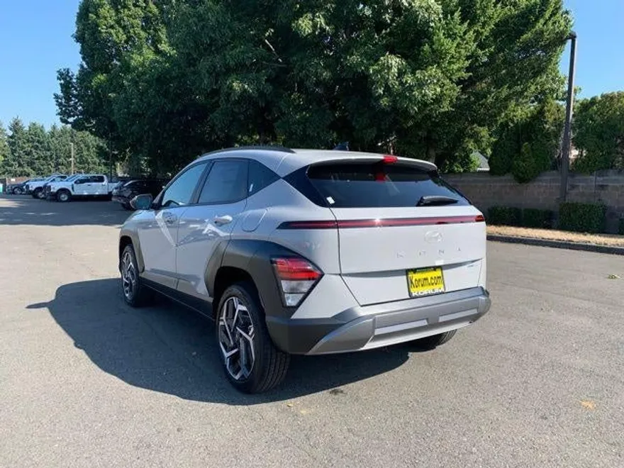 2026 Hyundai Kona SEL photo 1