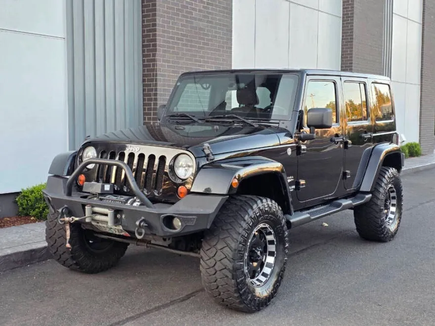 2012 Jeep Wrangler Unlimited Sahara photo 1
