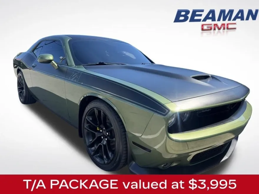 2021 Dodge Challenger R/T photo 1