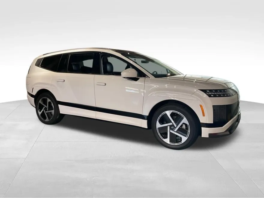 2026 Hyundai Ioniq photo 1