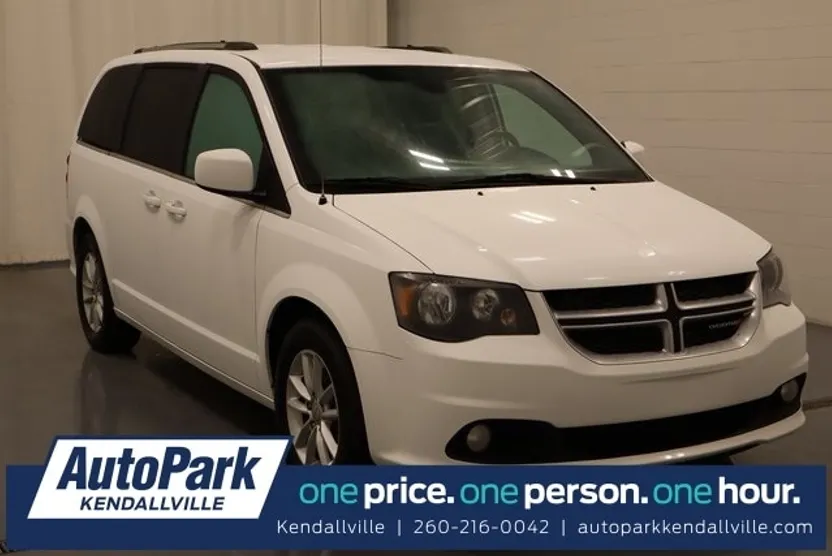 2020 Dodge Grand Caravan SXT photo 1