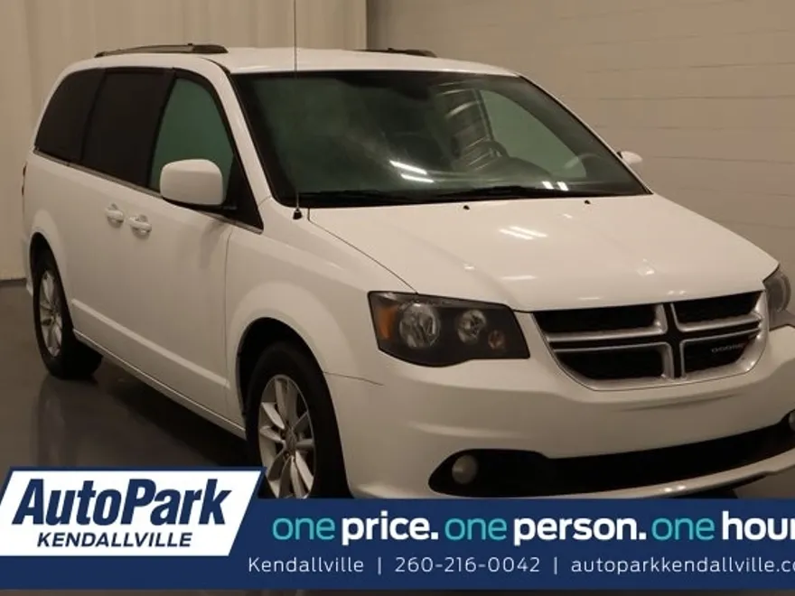 2020 Dodge Grand Caravan SXT photo 1