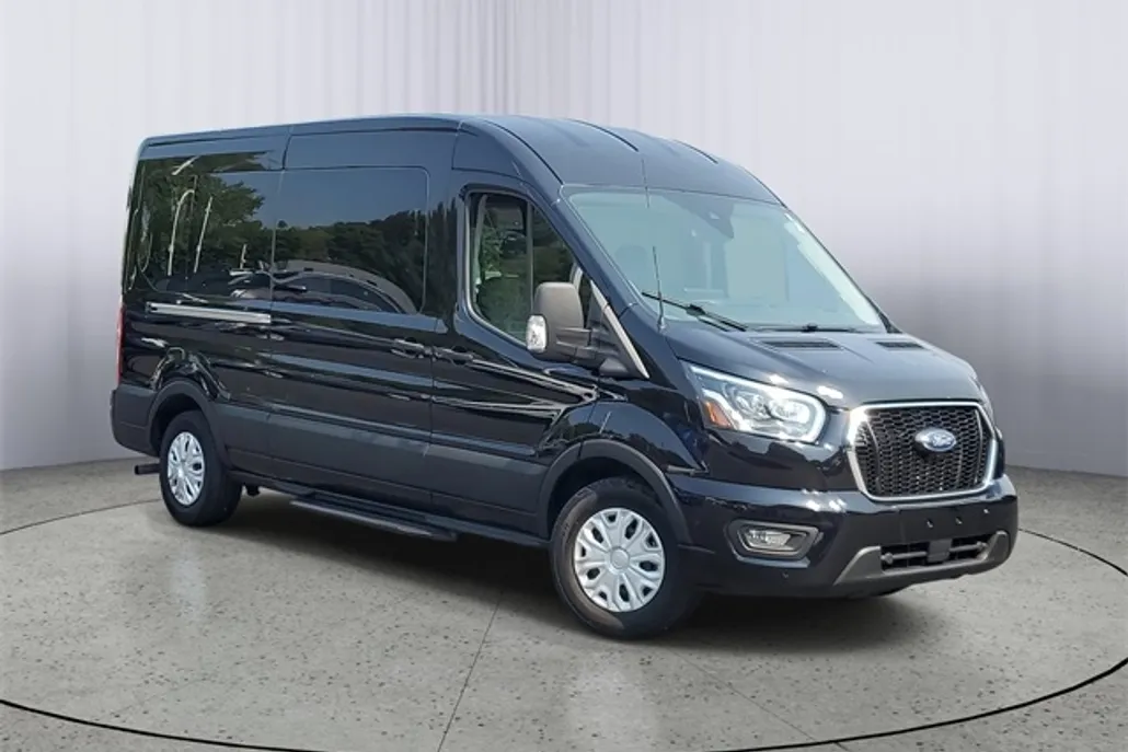 2023 Ford Transit photo 1