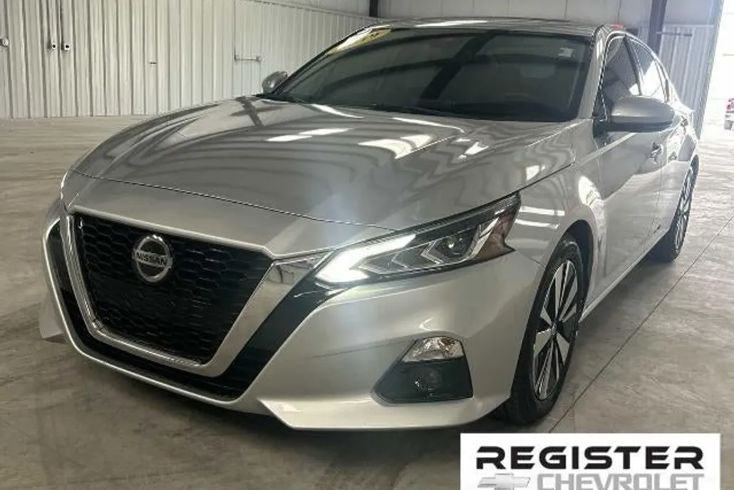 2019 Nissan Altima 2.5 SV photo 1
