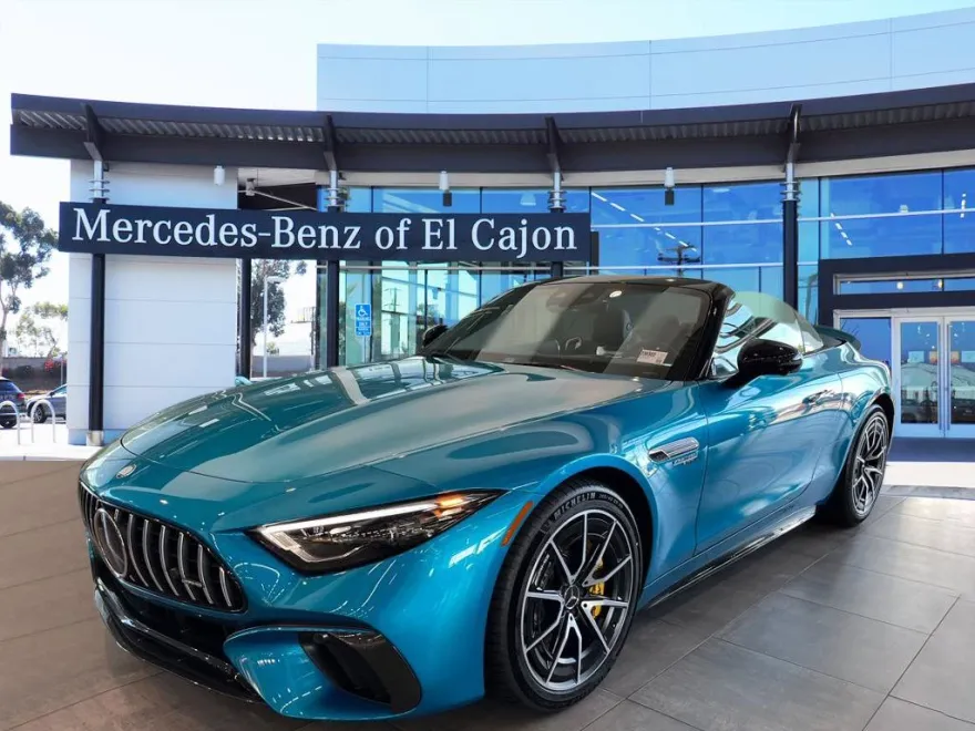 2023 Mercedes Benz SL 63 photo 1