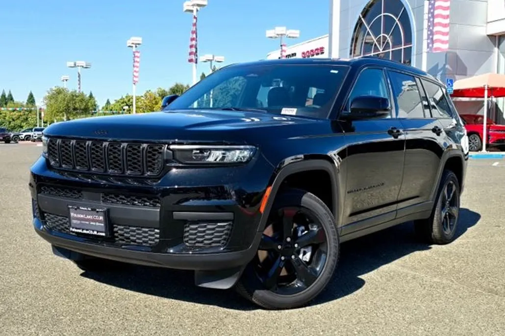 2025 Jeep Grand Cherokee Altitude X photo 1
