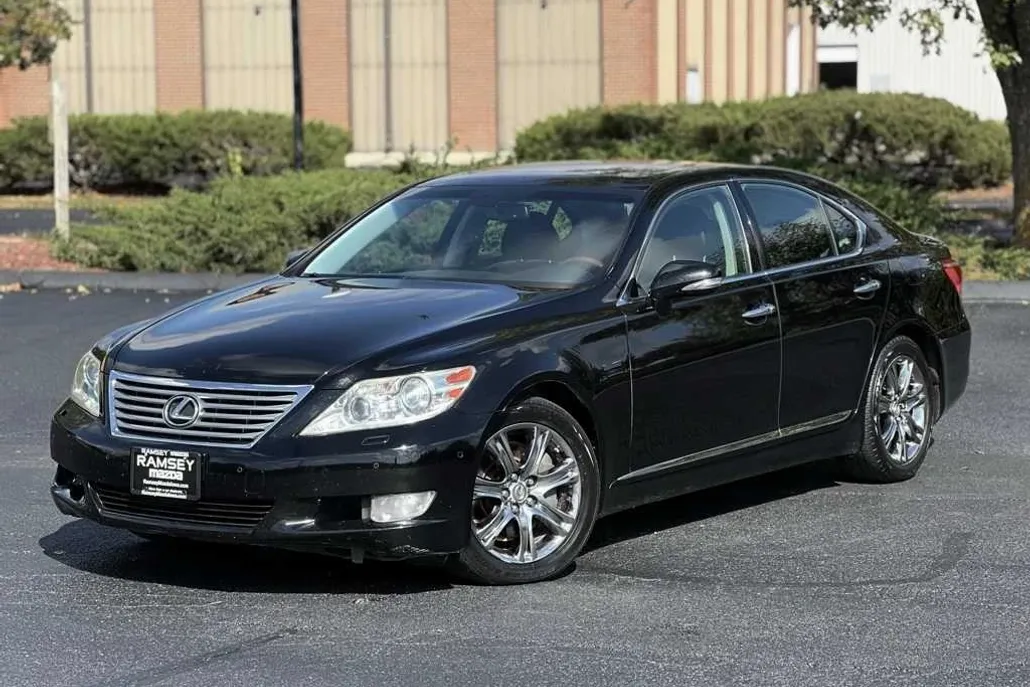 2012 Lexus LS 460 photo 1