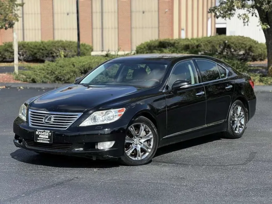 2012 Lexus LS 460 photo 1