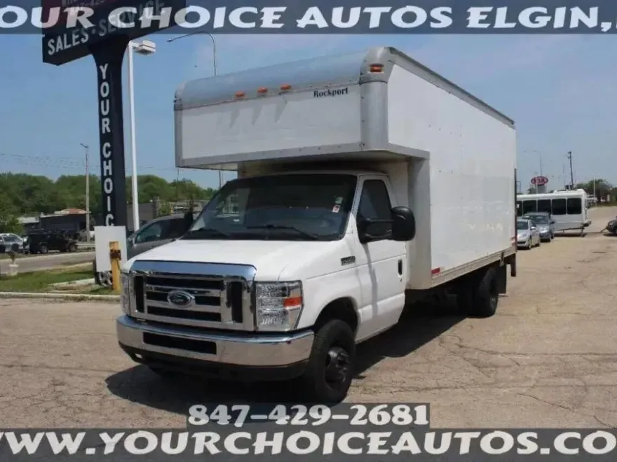 2017 Ford E-450 photo 1