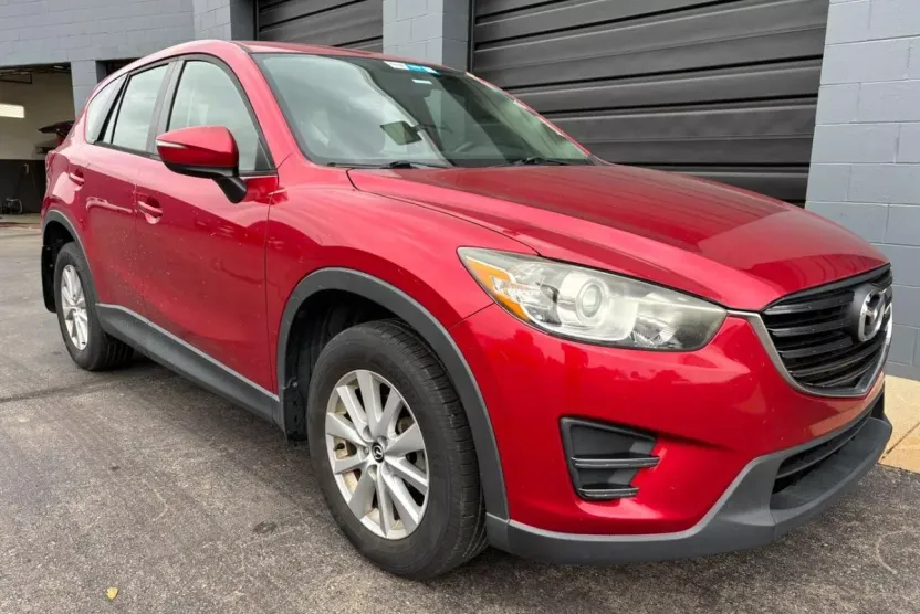 2016 Mazda CX-5 Sport photo 1