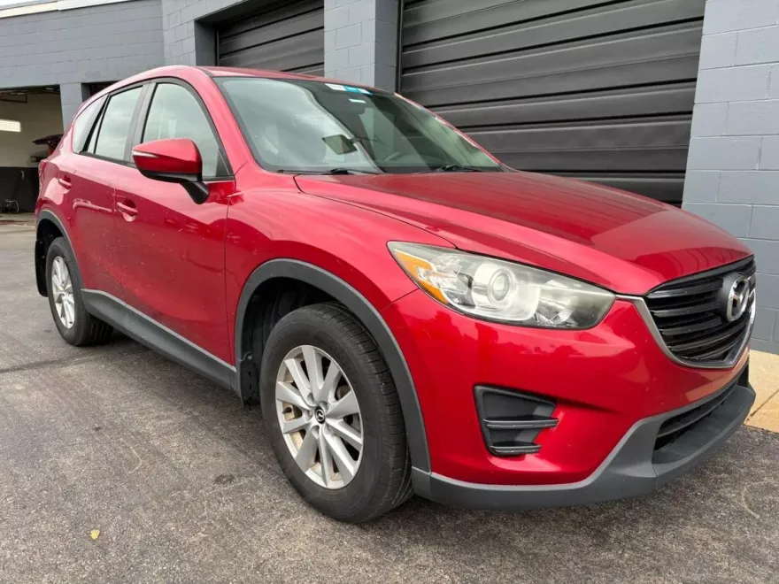 2016 Mazda CX-5 Sport photo 1