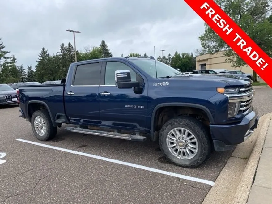 2022 Chevrolet Silverado 3500HD High Country photo 1