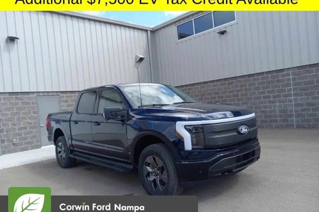 2025 Ford F-150 Lightning photo 1