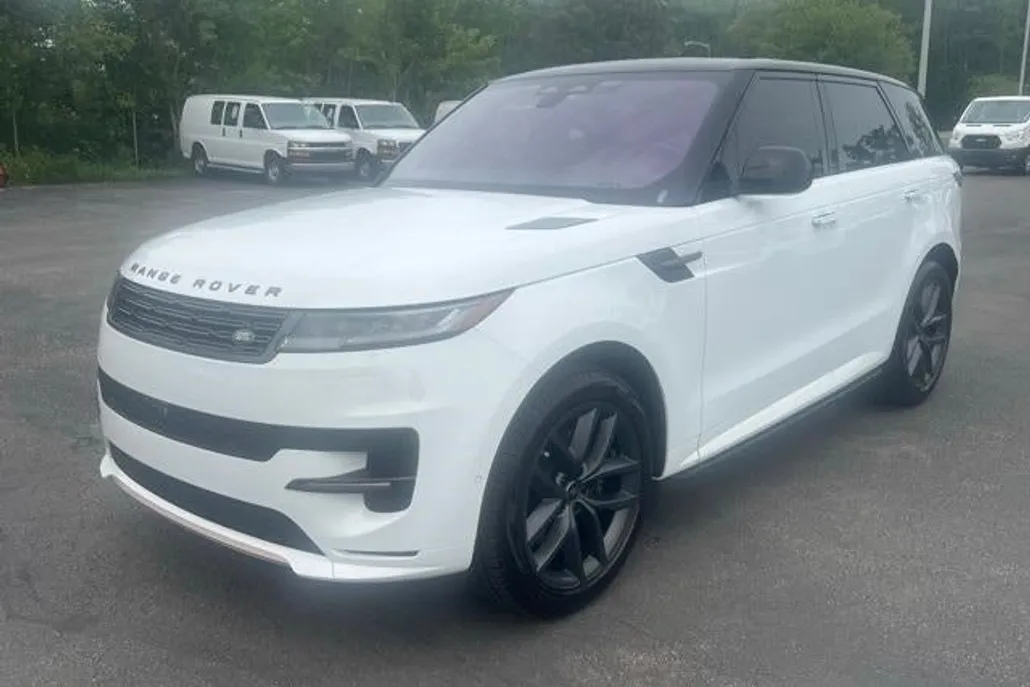 2023 Land Rover Range Rover Sport SE photo 1